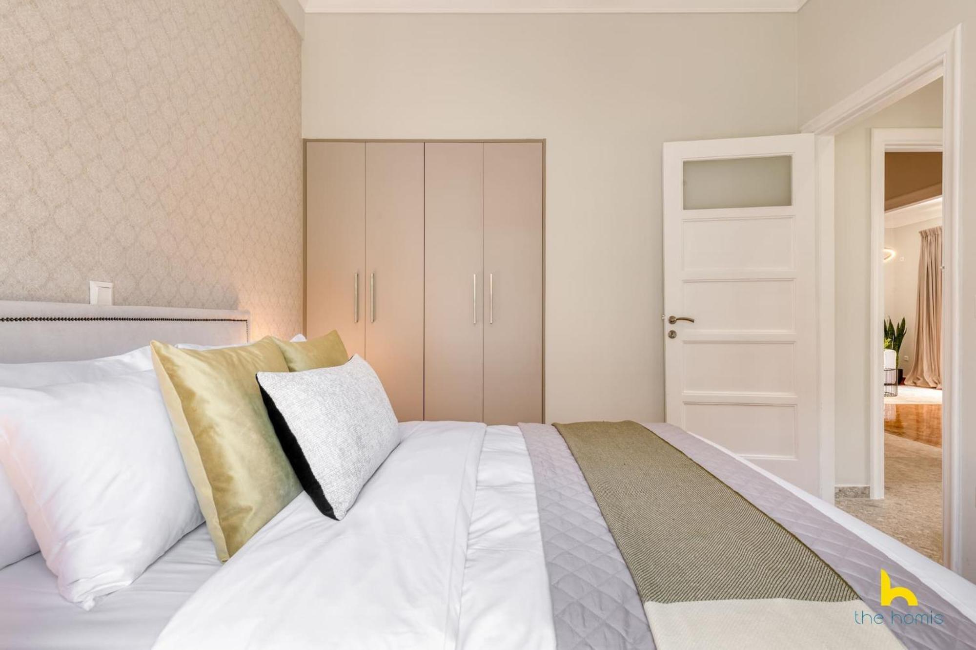 Contemporary 2-bdr Near Kalimarmaro & Alsos Park! Athens